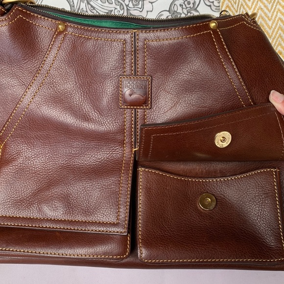 🦆Dooney & Bourke Kingston Hobo in brown chestnut color - Picture 8 of 16